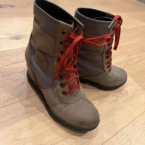 Sorel Joan of Arch wedge boots